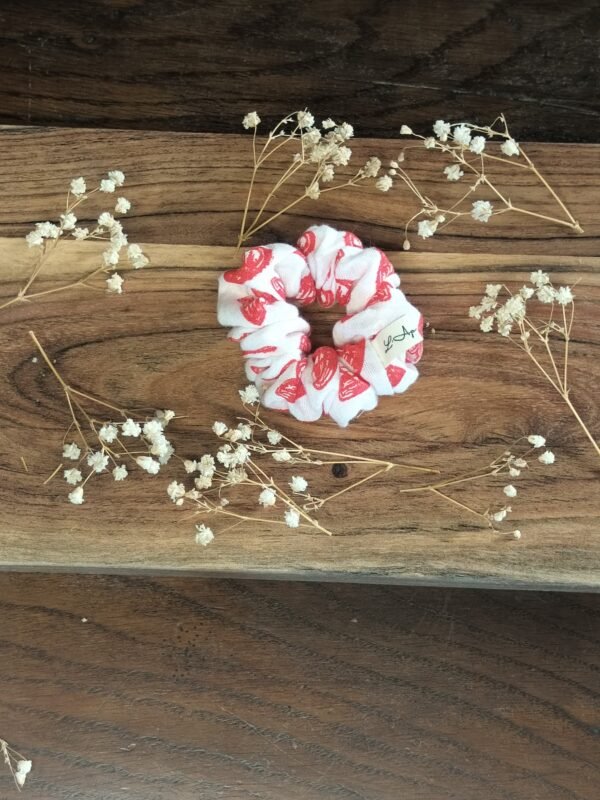 Chouchou gros coeurs rouges - Taille S