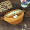 Sac banane velours ocre - Intérieur cœurs jaunes